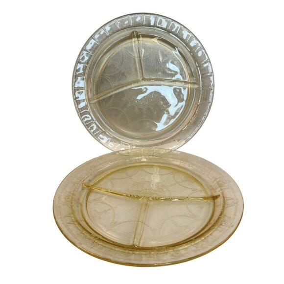 Vintage Federal Glass Amber Depression Divided Dinner Plates Set Of 2 Embossed F - Picture 9 of 9